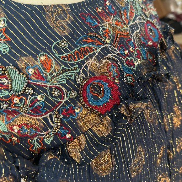 XS Gorgeous Metallic Beaded Verb Top - Picture 3 of 4